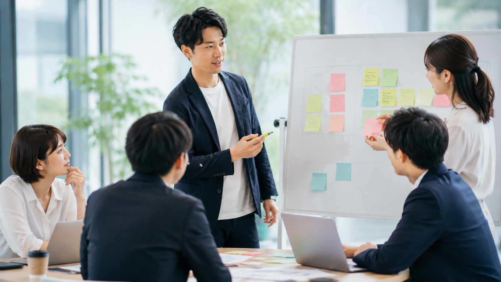 チームで対話しながらワークショップを進める様子